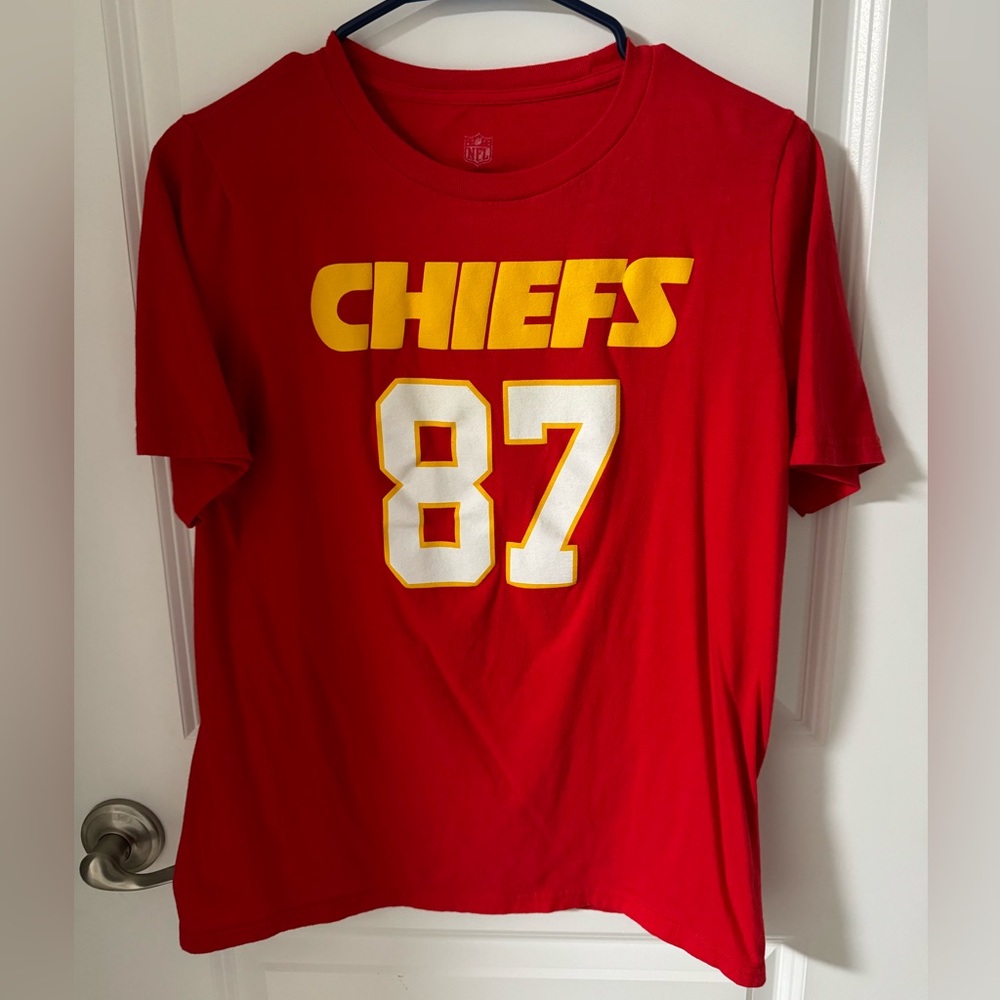 Youth XL Travis Kelce Chiefs T shirt 87